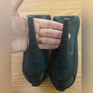 Nine West size 7 peep toe with gemstone heel